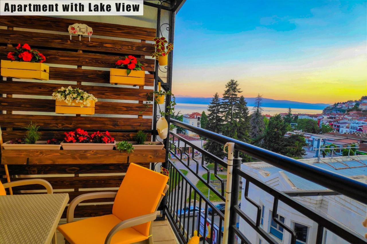 Apartments Fantasy With Free Parking Ohrid Bagian luar foto